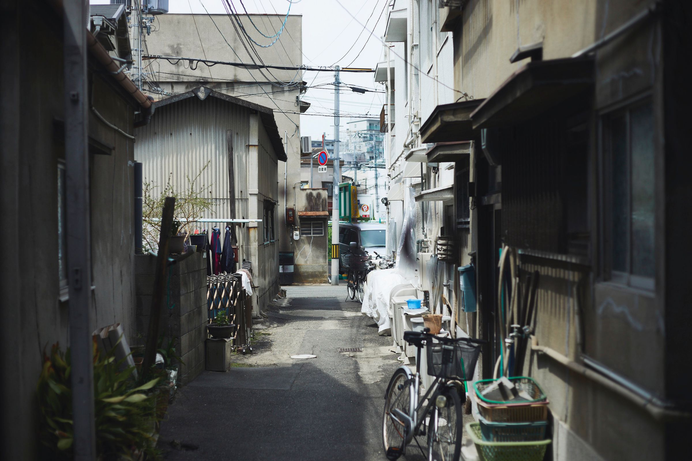 oli 店の前の路地 大阪市北区大淀中